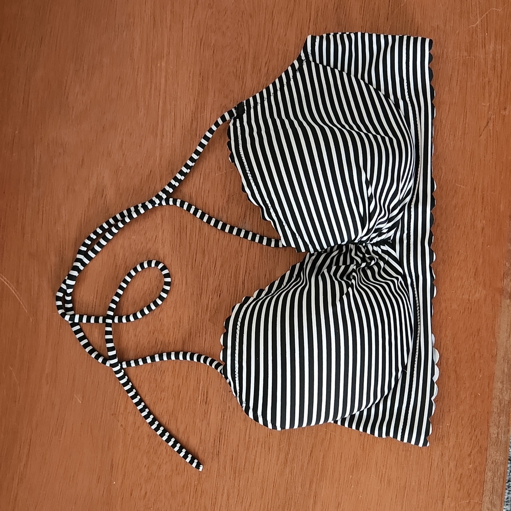 Striped Victoria's Secret Bikini top. 34 C. Lighty worn.